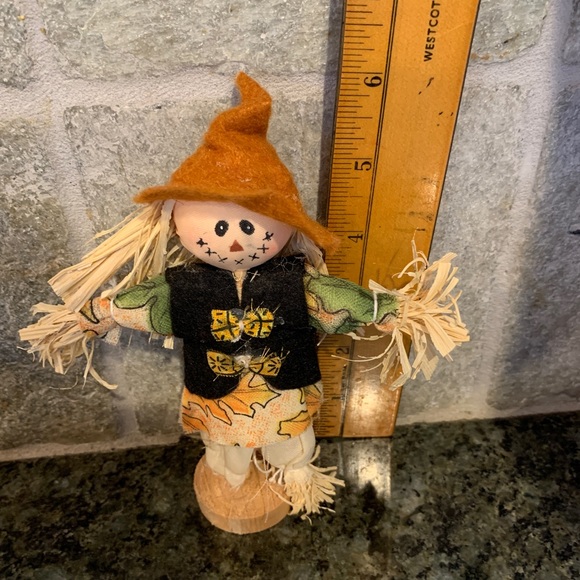Trio of Scarecrow Candy Dish, Hanging Scarecrow & Standing Scarecrow Decorations - Picture 5 of 8